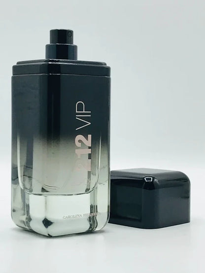 Carolina Herrera - 212 VIP Black Perfume (Original) ©